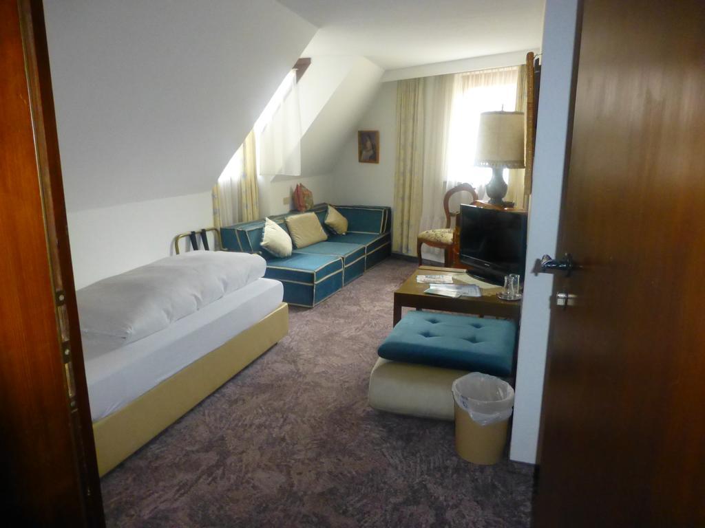 Resengoerg Hotel Ebermannstadt Quarto foto